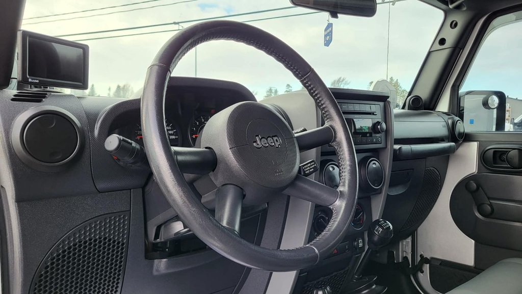 Jeep Wrangler X  4X4  MANUEL  2 portes 2009 à Matane, Québec - 18 - w1024h768px