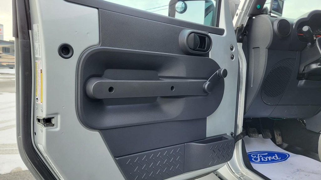 Jeep Wrangler X  4X4  MANUEL  2 portes 2009 à Matane, Québec - 22 - w1024h768px