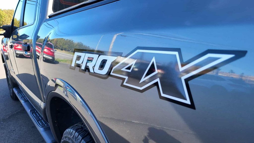 Nissan Titan PRO-AX 2018 à Matane, Québec - 14 - w1024h768px