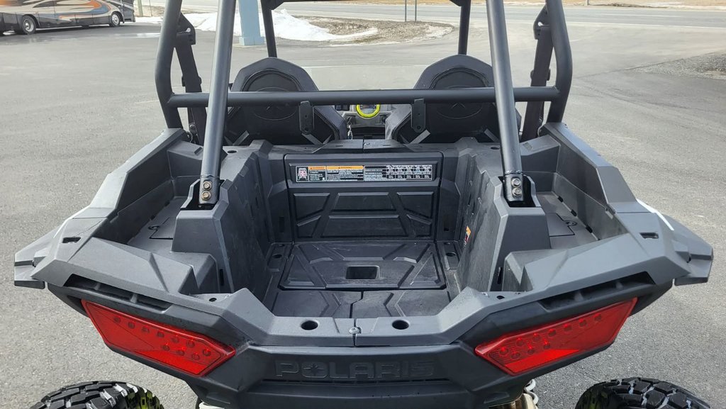 Polaris RZR 1000 4x4 2018 à Matane, Québec - 8 - w1024h768px