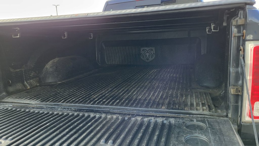 Ram 1500 Laramie 2015 à Matane, Québec - 14 - w1024h768px