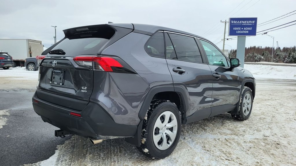 2022 Toyota RAV4 LE in Matane, Quebec - 7 - w1024h768px