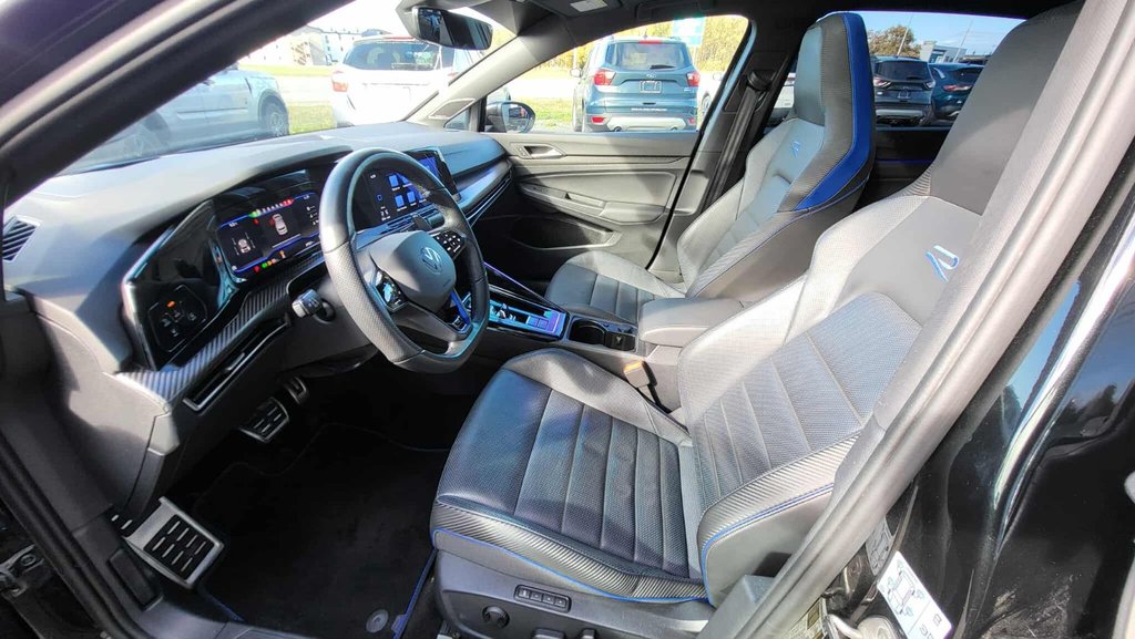 2024 Volkswagen Golf R BASE Carbon Pack in Matane, Quebec - 9 - w1024h768px
