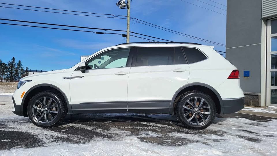 Volkswagen Tiguan Comfortline 2023 à Matane, Québec - 2 - w1024h768px