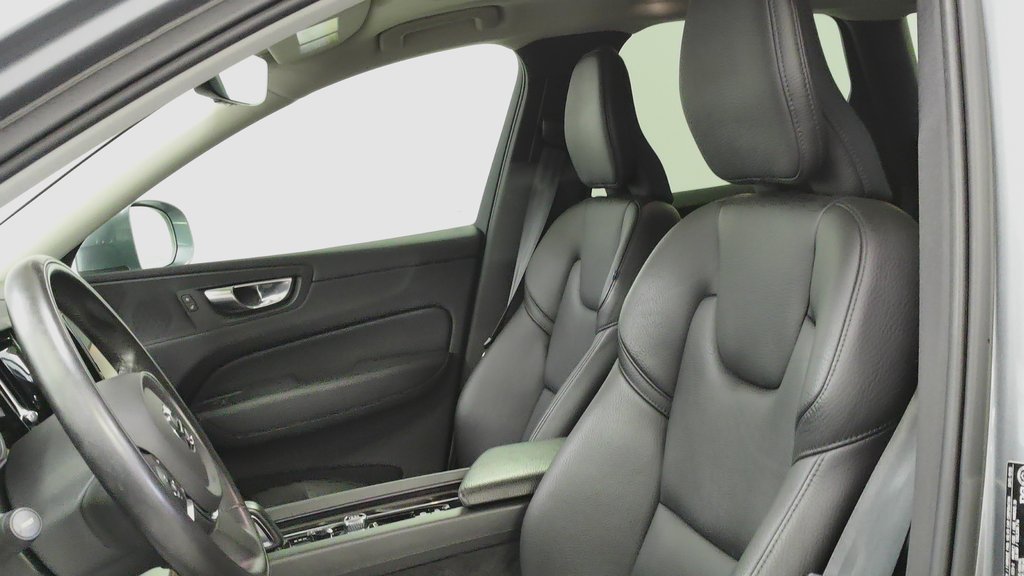 2021 Volvo XC60 INSCRIPTION EXPRESSION-4