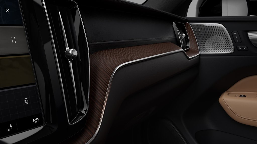 2025 Volvo XC60 Ultra Dark Theme-6