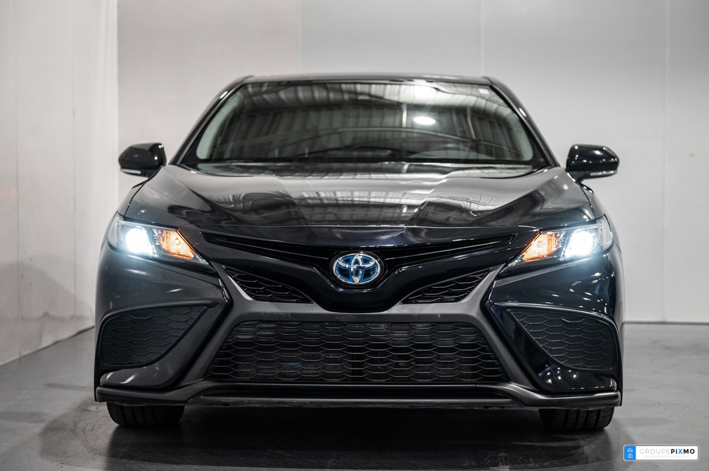 Toyota Camry Hybrid SE / HYBRIDE / CUIR / APPLE CARPLAY / TOIT OUVRANT 2023-1