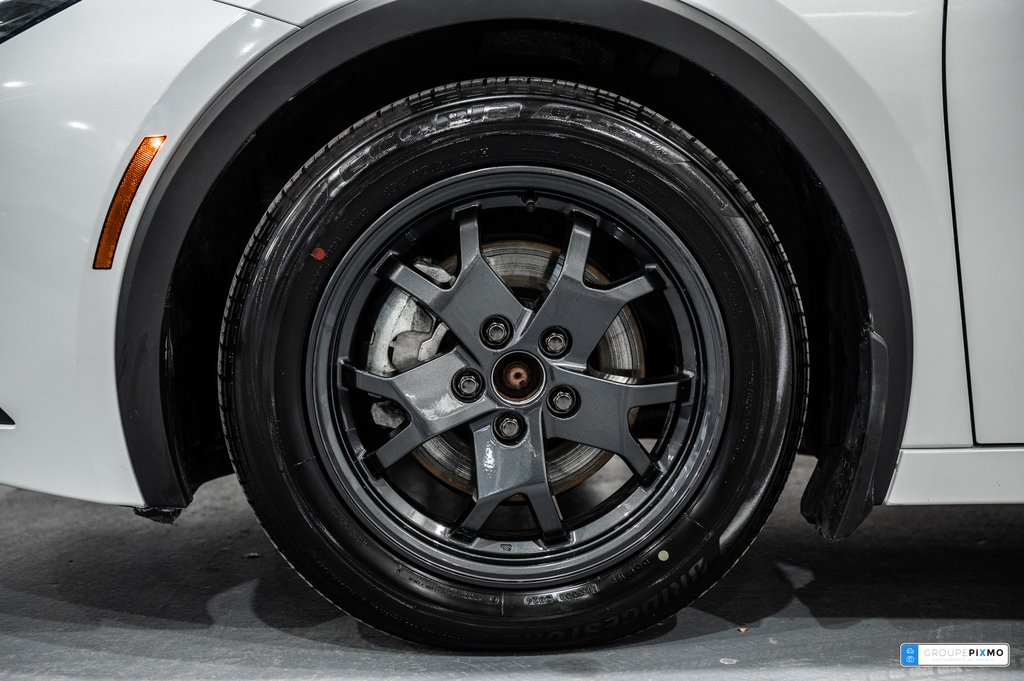 Toyota Prius Prime SE / APPLE CARPLAY / SIÈGES CHAUFFANTS / CAMÉRA ++ 2024-5