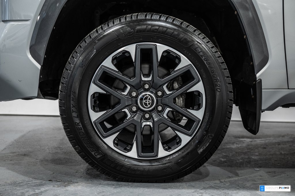 Toyota Tundra LIMITED / CREWMAX / BOITE LONGUE / CUIR++ 2023-4