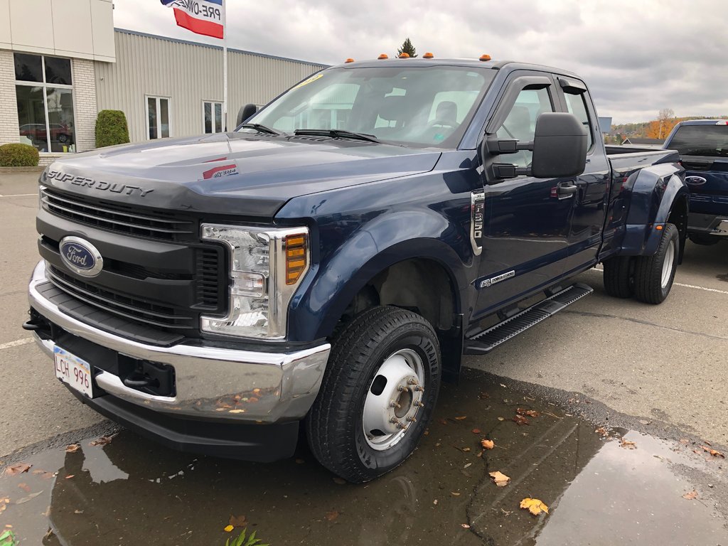 Violette Motors Ltd Edmundston 2019 Ford Super Duty F350 DRW XL 20652