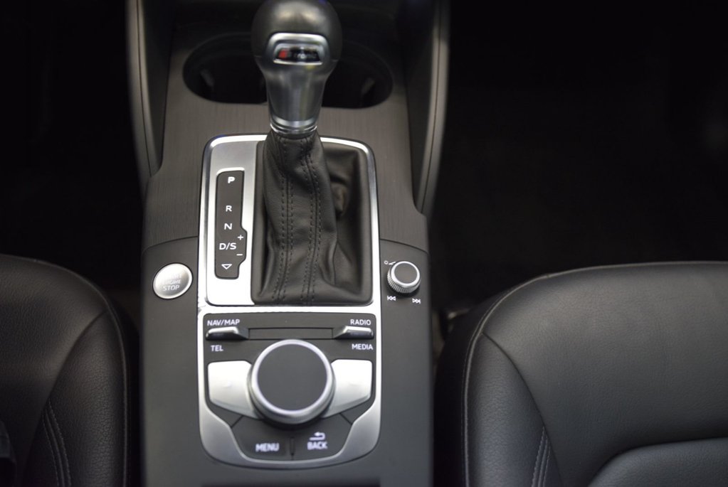 2020 Audi A3 45+AWD+CUIR+TOIT+BAS KM+ in Laval, Quebec - 28 - w1024h768px