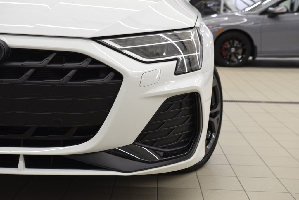 Audi A3 TECHNIK+S LINE+MATRIX HEADLIGHT 2025 à Laval, Québec - 3 - w1024h768px
