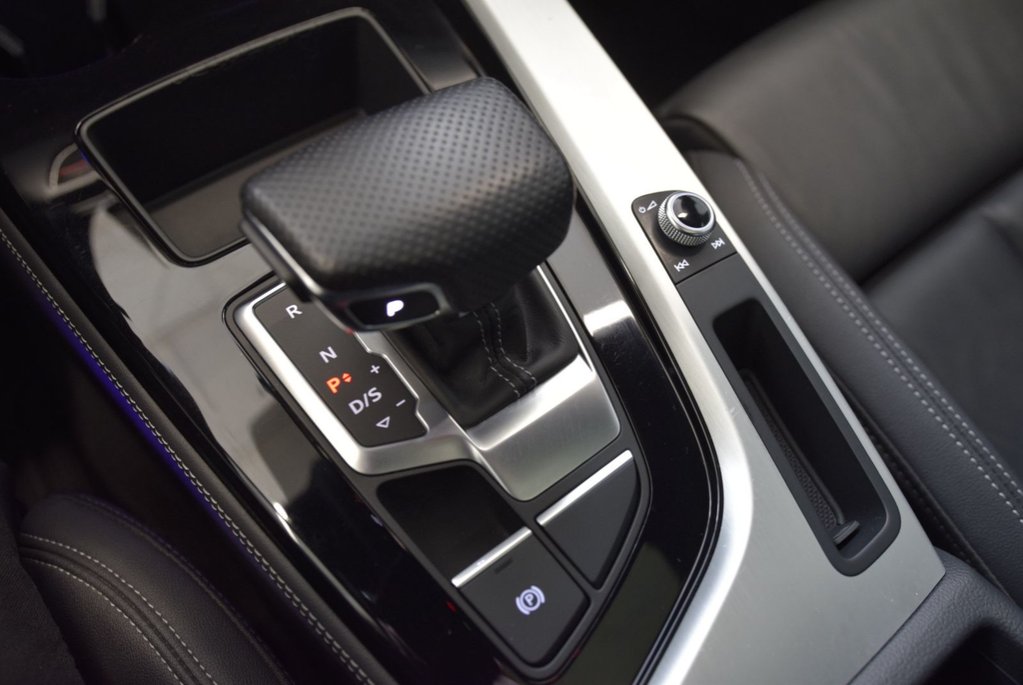 2023 Audi A4 PROGRESSIV+BLACK PACKAGE in Laval, Quebec - 30 - w1024h768px