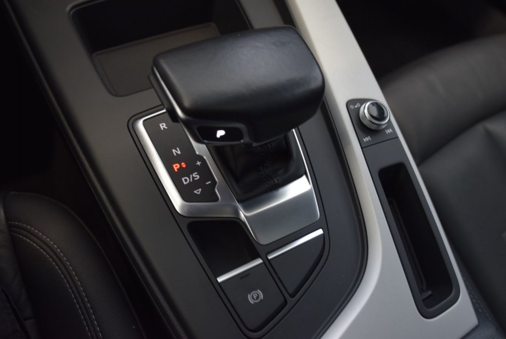 2023 Audi A4 CUIR+TOIT+AWD+CAMERA+ in Laval, Quebec - 28 - w1024h768px