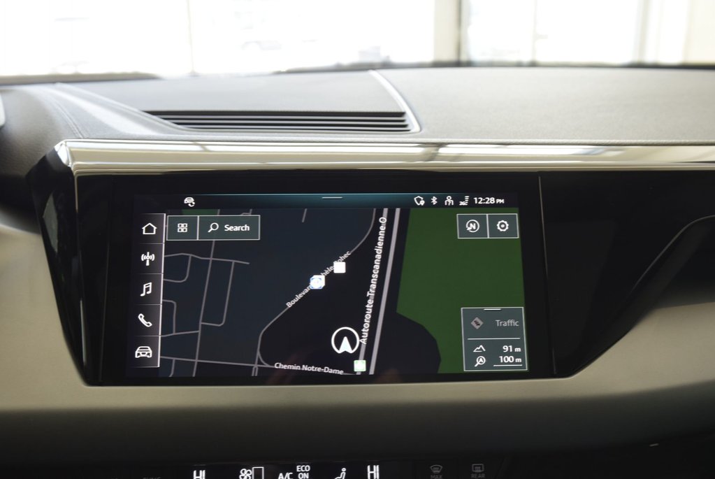 2022 Audi e-tron GT PREMIUM PACK+AWD+CUIR+TOIT in Laval, Quebec - 28 - w1024h768px