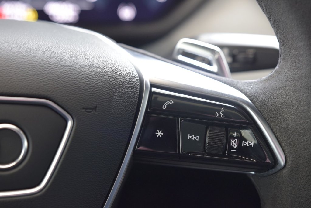 2022 Audi e-tron GT PREMIUM PACK+AWD+CUIR+TOIT in Laval, Quebec - 26 - w1024h768px