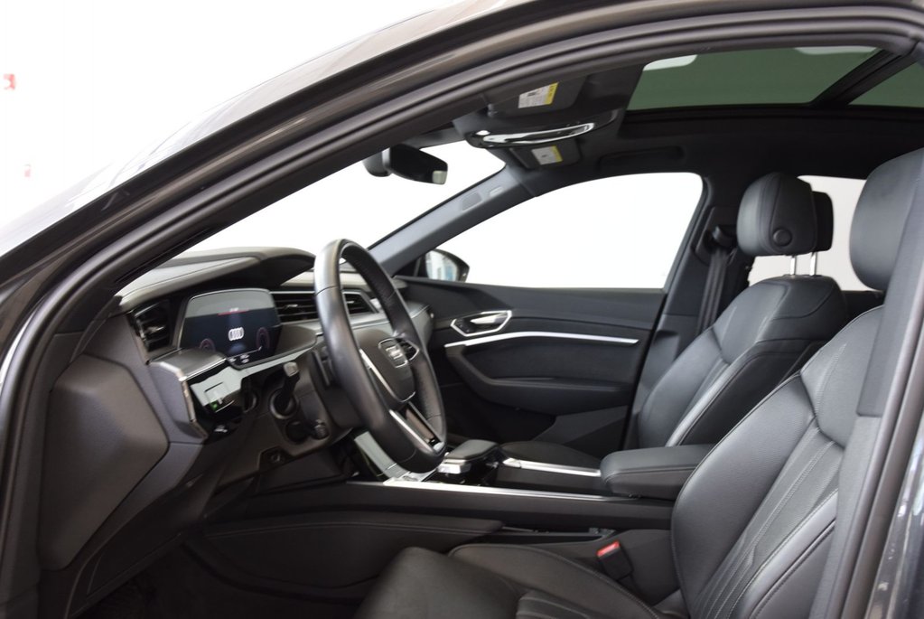 Audi e-tron Sportback TECHNIK+BLACK PACKAGE+LED 2022 à Laval, Québec - 8 - w1024h768px