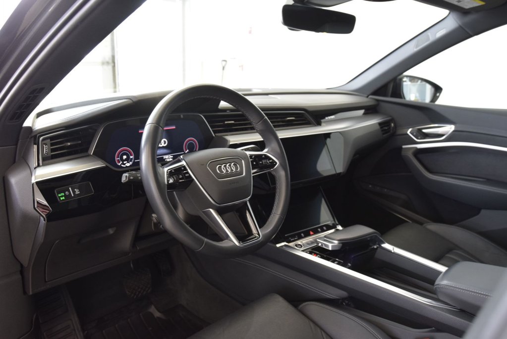 Audi e-tron Sportback TECHNIK+BLACK PACKAGE+LED 2022 à Laval, Québec - 23 - w1024h768px