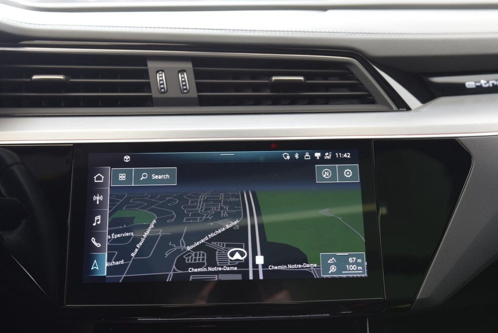 Audi e-tron Sportback TECHNIK+BLACK PACKAGE+LED 2022 à Laval, Québec - 31 - w1024h768px