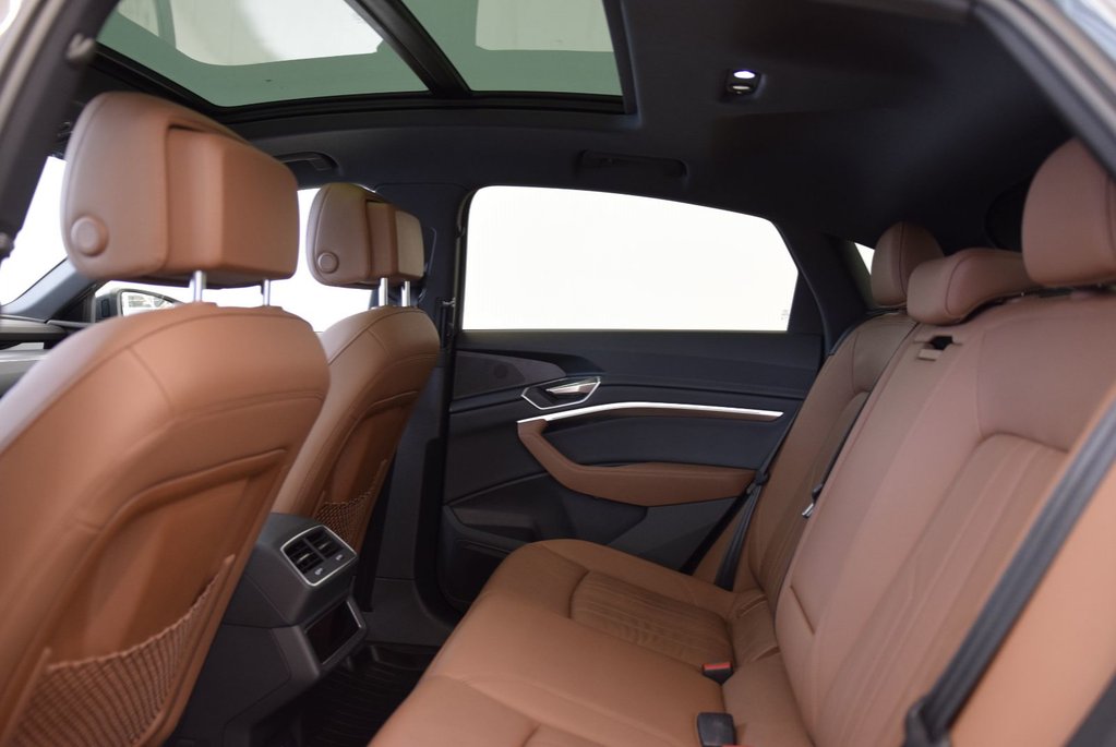 2022 Audi e-tron Sportback PROGRESSIV+BLACK PACKAGE in Laval, Quebec - 20 - w1024h768px