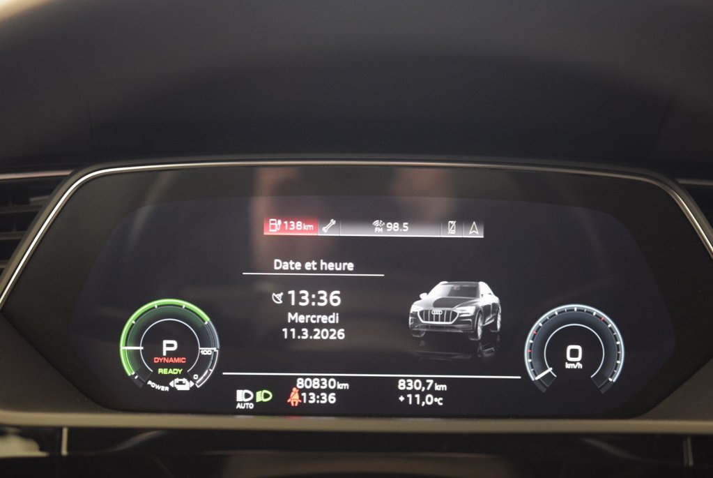 2022 Audi e-tron Sportback PROGRESSIV+BLACK PACKAGE in Laval, Quebec - 25 - w1024h768px