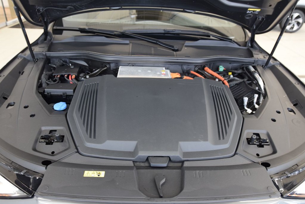 2022 Audi e-tron Sportback PROGRESSIV+BLACK PACKAGE in Laval, Quebec - 14 - w1024h768px