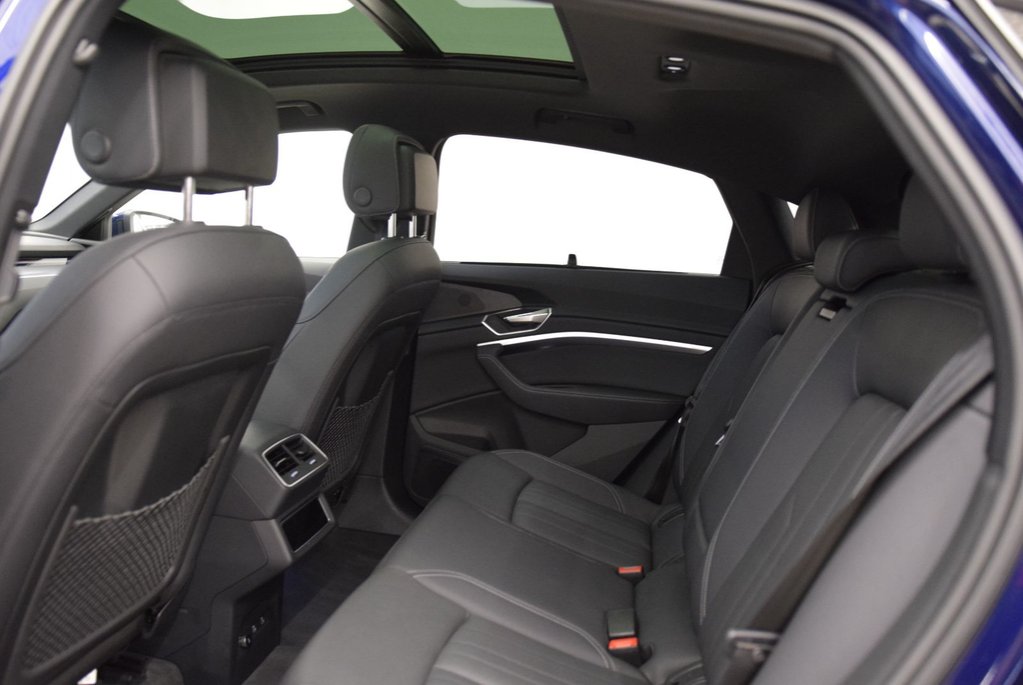 2022 Audi e-tron Sportback TECHNIK+BLACK PACKAGE+AWD in Laval, Quebec - 24 - w1024h768px
