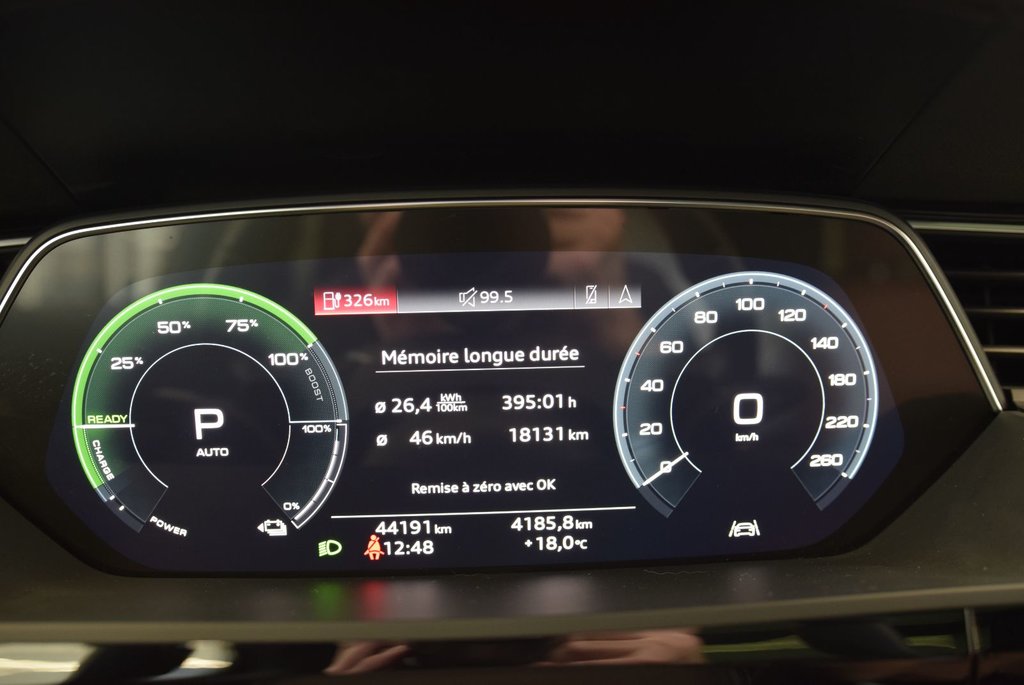 2022 Audi E-TRON PROGRESSIV+BLACK PACKAGE in Laval, Quebec - 23 - w1024h768px