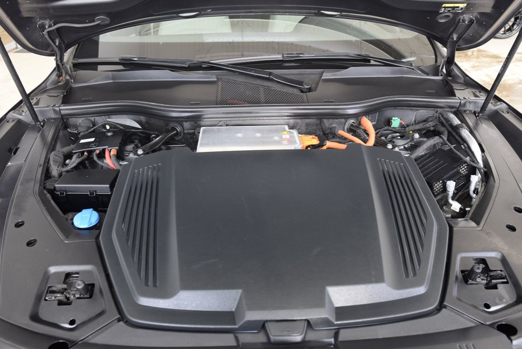 Audi e-tron PROGRESSIV+BLACK PACKAGE 2022 à Laval, Québec - 16 - w1024h768px