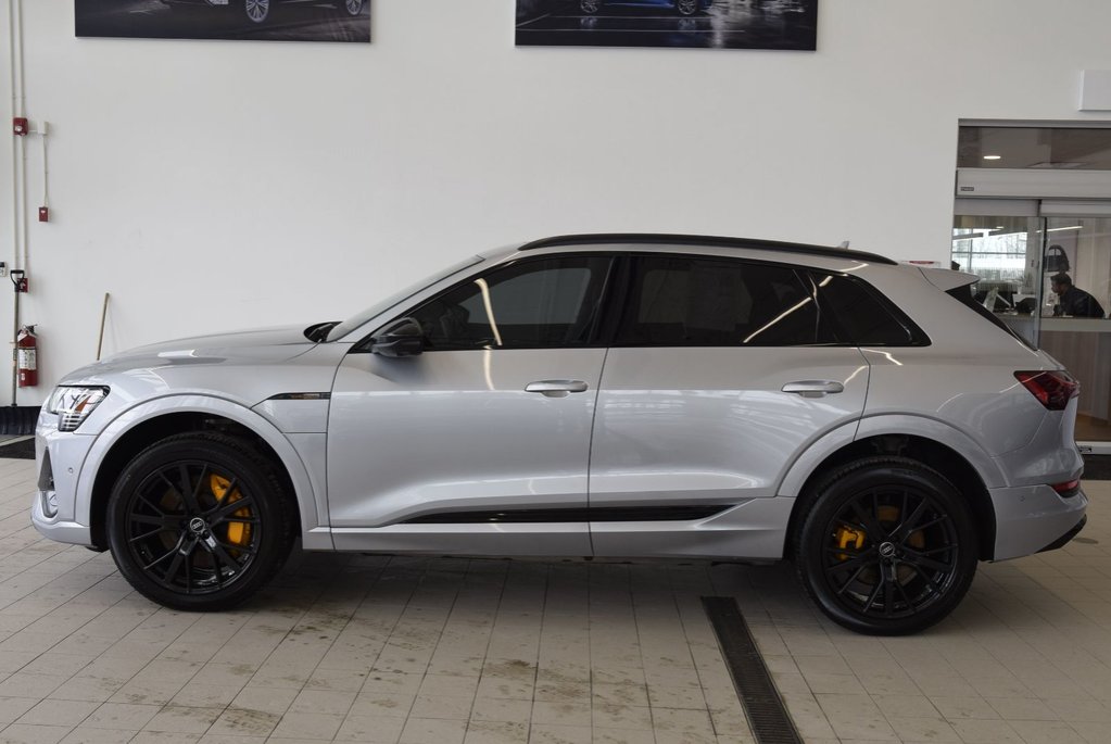 2022 Audi e-tron TECHNIK+BLACK OPTIK+AWD in Laval, Quebec - 7 - w1024h768px