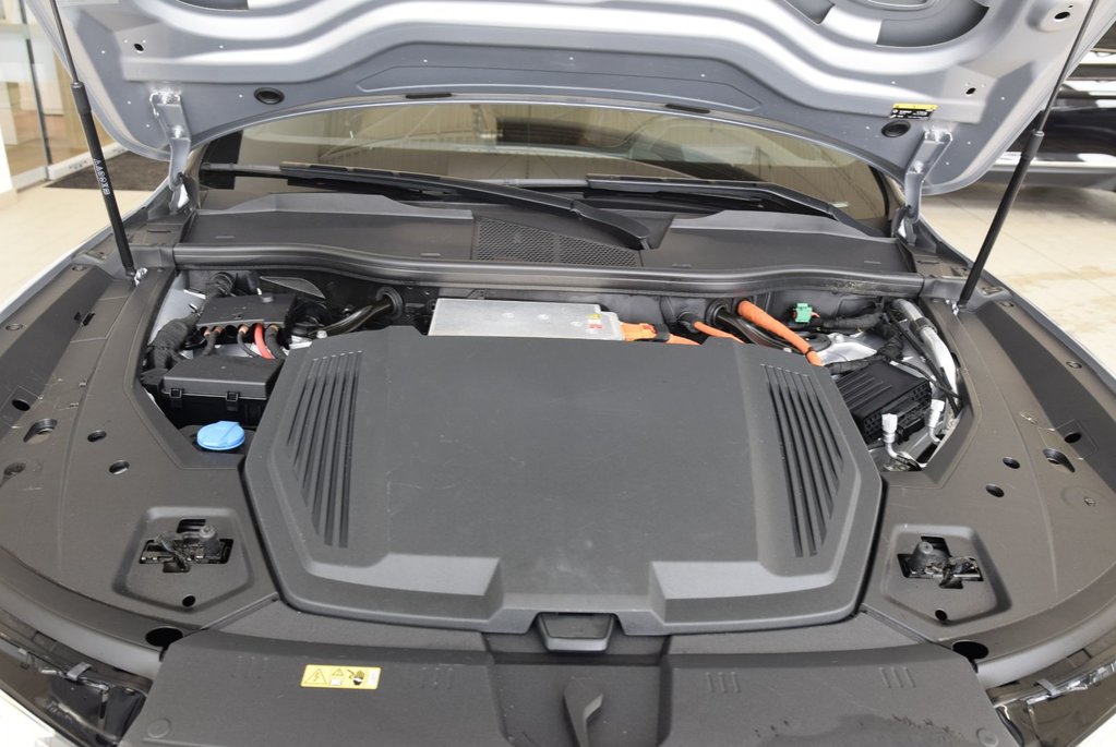 2022 Audi e-tron TECHNIK+BLACK OPTIK+AWD in Laval, Quebec - 15 - w1024h768px