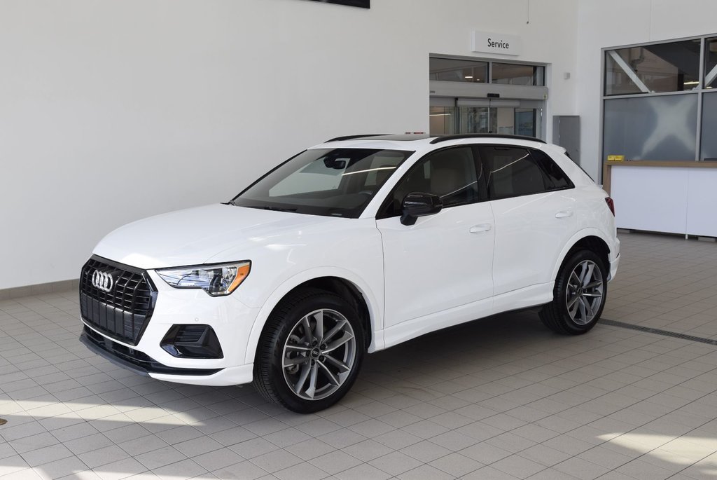 2022  Q3 KOMFORT+AWD+VORSPRUNG PACKAGE+TOIT PANO+CUIR in Laval, Quebec - 1 - w1024h768px