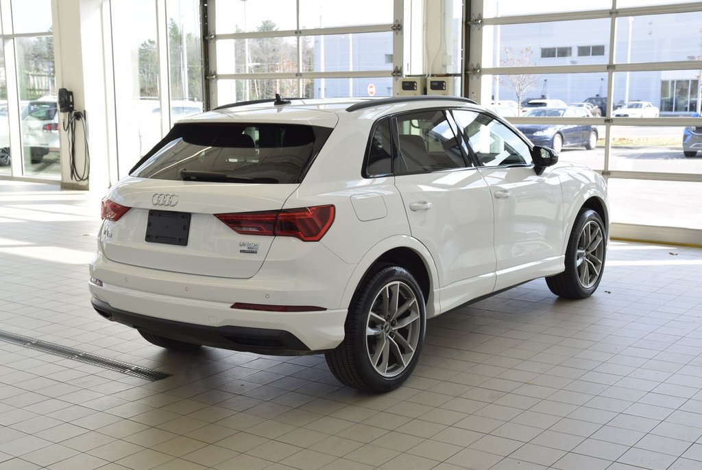 2022  Q3 KOMFORT+AWD+VORSPRUNG PACKAGE+TOIT PANO+CUIR in Laval, Quebec - 11 - w1024h768px