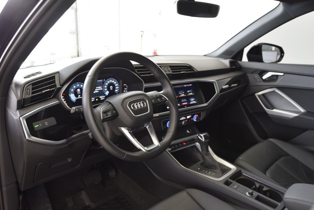 2022 Audi Q3 45+VORSPRUNG+AWD+CUIR+ in Laval, Quebec - 9 - w1024h768px
