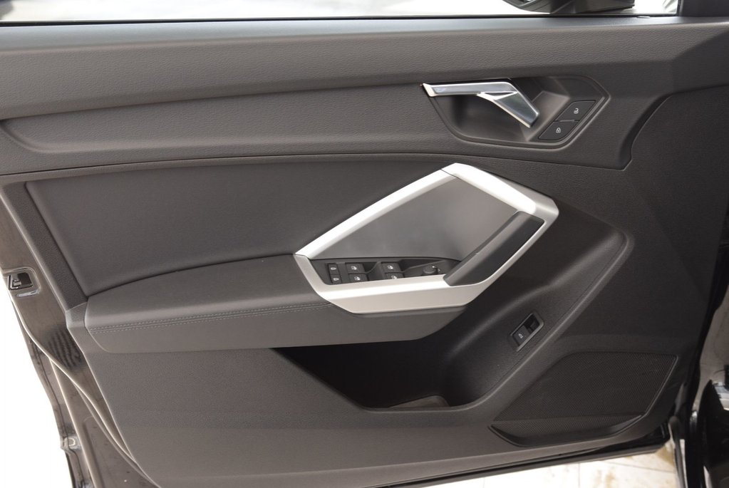 2022 Audi Q3 45+VORSPRUNG+AWD+CUIR+ in Laval, Quebec - 16 - w1024h768px