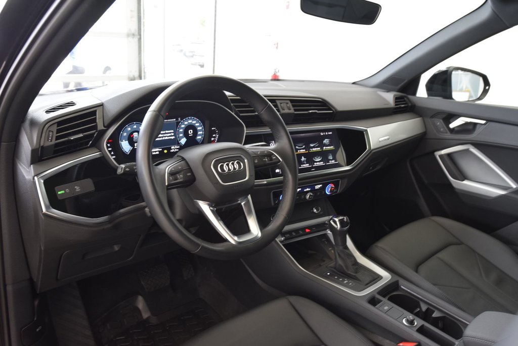 2023 Audi Q3 45+BLACK OPTIK+CUIR+TOIT+ in Laval, Quebec - 9 - w1024h768px