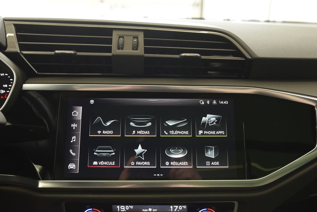 2023 Audi Q3 45+BLACK OPTIK+CUIR+TOIT+ in Laval, Quebec - 26 - w1024h768px