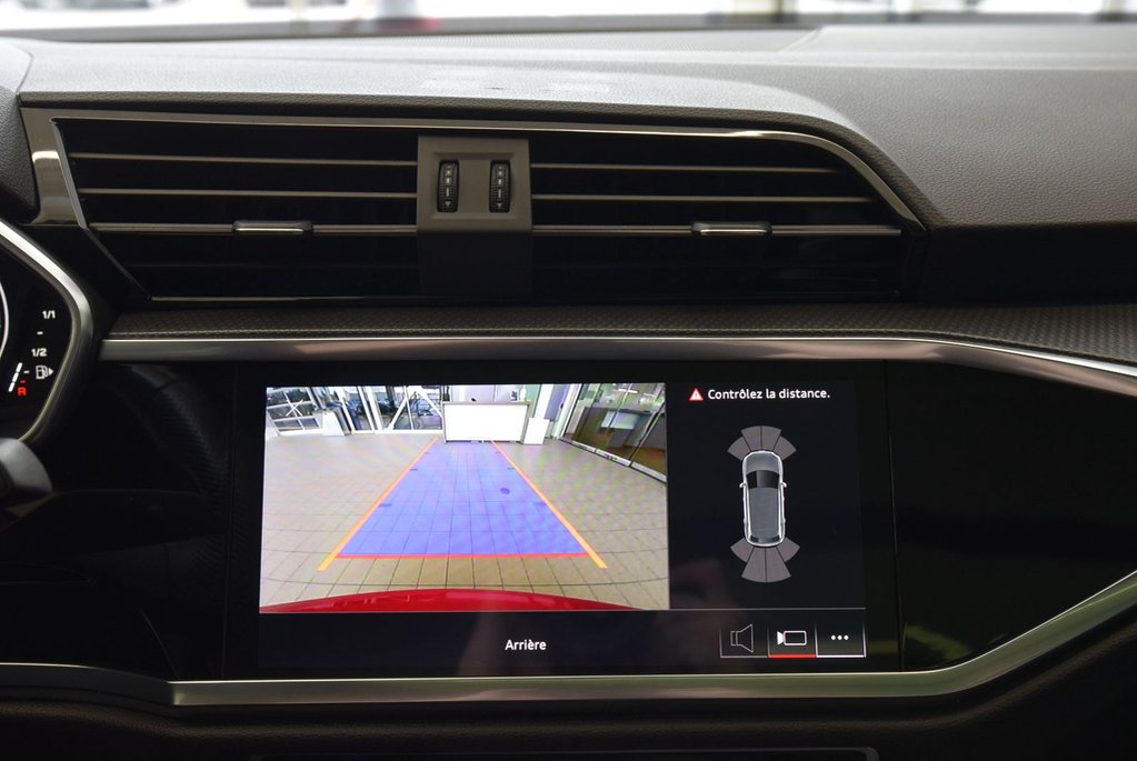 Audi Q3 PROGRESSIV+BLACK OPTIK+NAV 2023 à Laval, Québec - 16 - w1024h768px