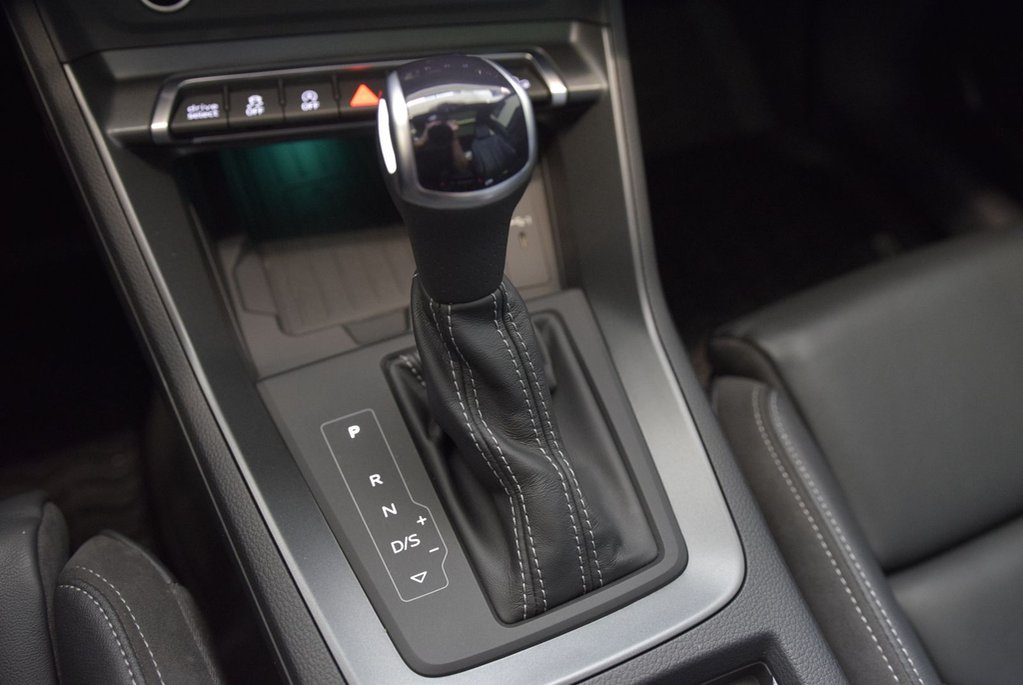 Audi Q3 PROGRESSIV+BLACK OPTIK+NAV 2023 à Laval, Québec - 14 - w1024h768px