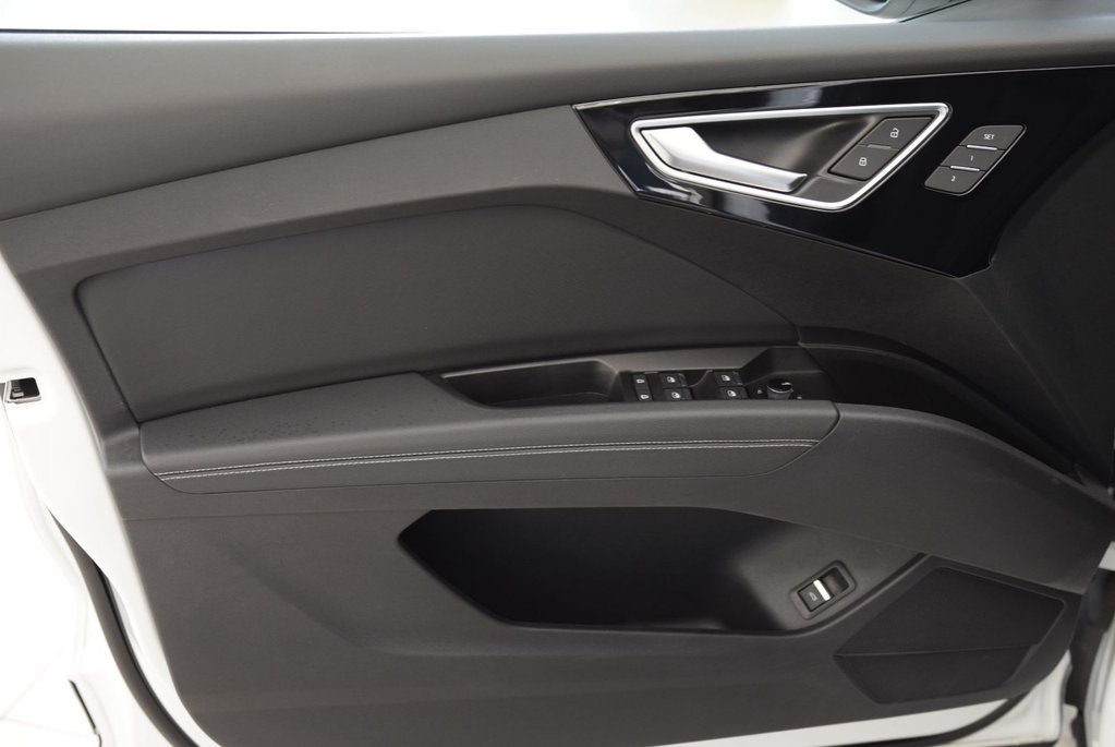 2022 Audi Q4 e-tron Sportback TECHNIK+TECH PACH+20 POUCES in Laval, Quebec - 17 - w1024h768px