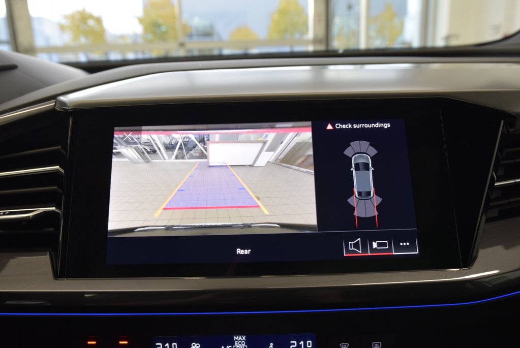 2022 Audi Q4 e-tron Sportback TECHNIK+TECH PACH+20 POUCES in Laval, Quebec - 30 - w1024h768px