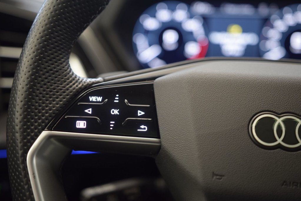 2022 Audi Q4 e-tron TECHNIK+BLACK OPTIK+LED in Laval, Quebec - 12 - w1024h768px