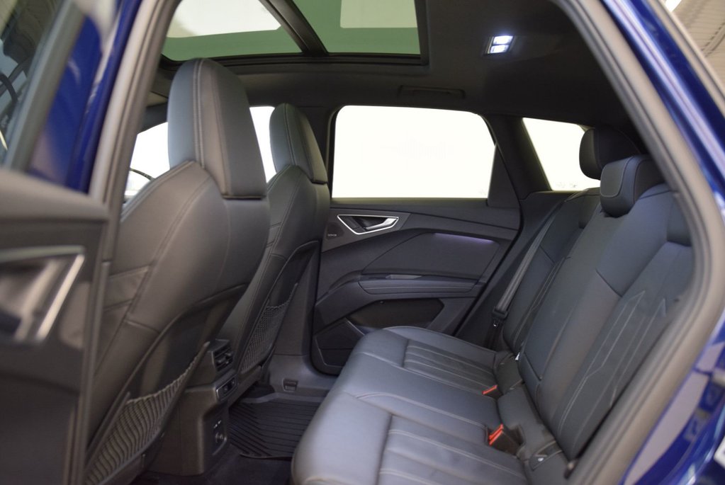 2022 Audi Q4 e-tron TECHNIK+BLACK OPTIK+LED in Laval, Quebec - 28 - w1024h768px