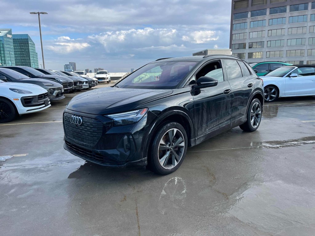 Audi Q4 e-tron TECHNIK+BLACK PACKAGE+LED 2022 à Laval, Québec - 1 - w1024h768px