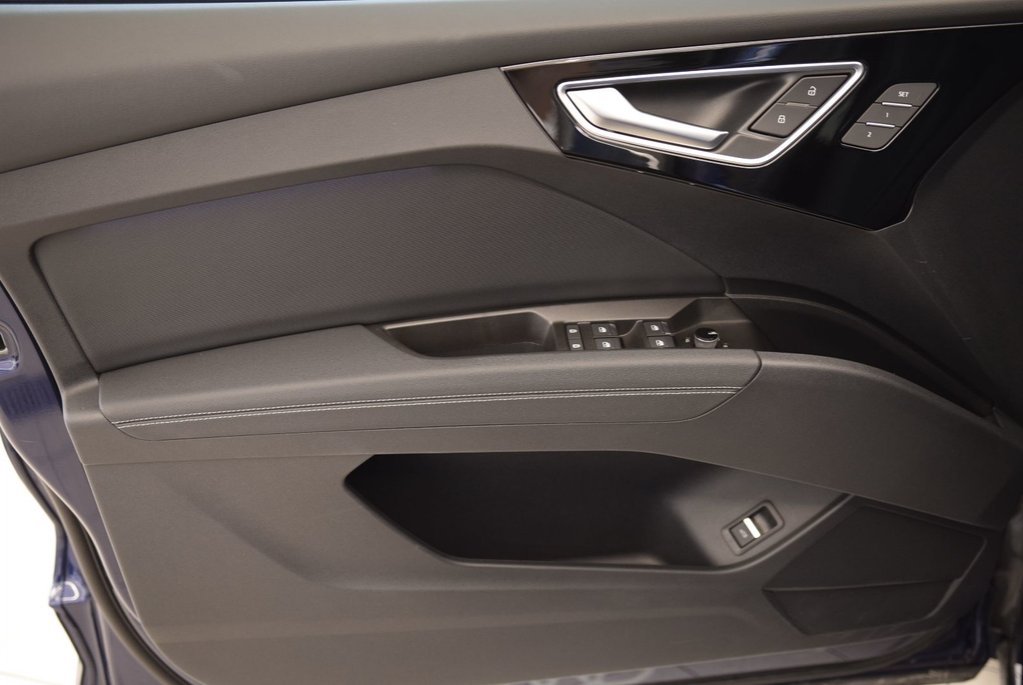 Audi Q4 e-tron TECHNIK+BLACK OPTIK+LED 2023 à Laval, Québec - 19 - w1024h768px