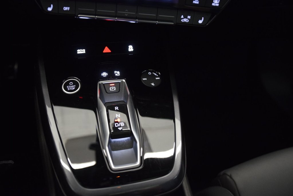Audi Q4 e-tron TECHNIK+BLACK OPTIK+LED 2023 à Laval, Québec - 32 - w1024h768px