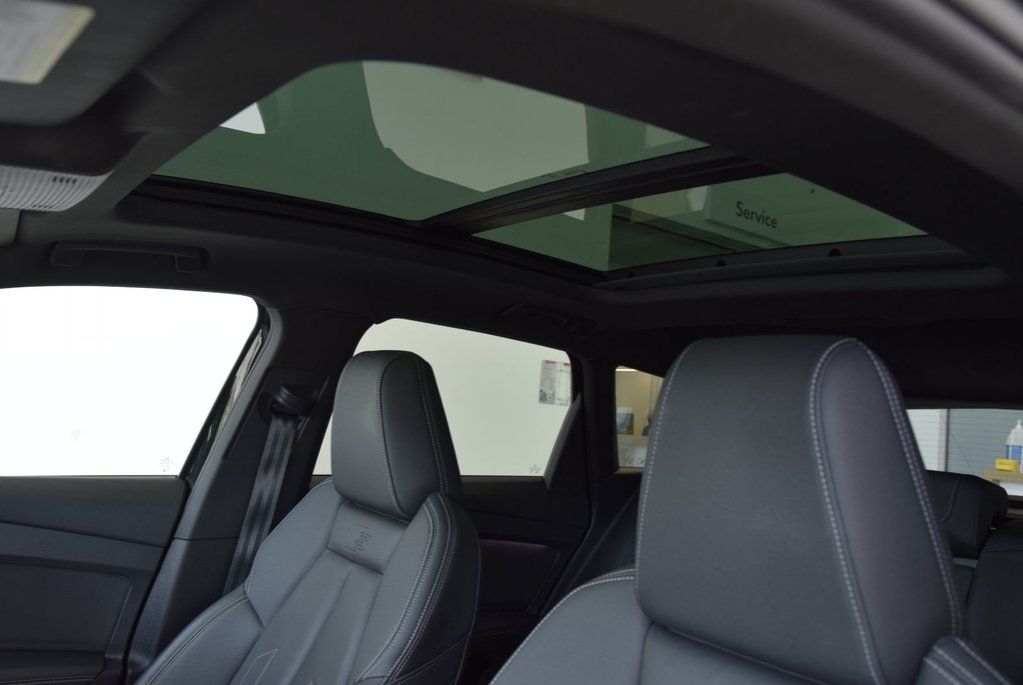 Audi Q4 e-tron TECHNIK+BLACK OPTIK+AWD 2023 à Laval, Québec - 7 - w1024h768px