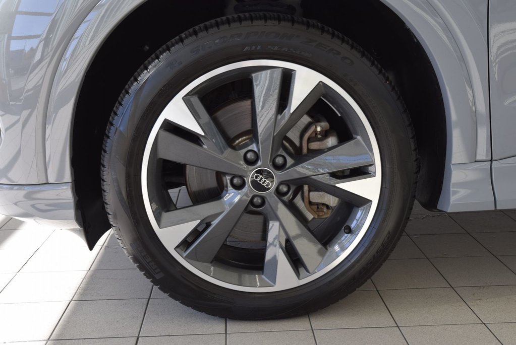 Audi Q4 e-tron HITCH+AWD+CAMERA+PHONEBOX 2024 à Laval, Québec - 5 - w1024h768px