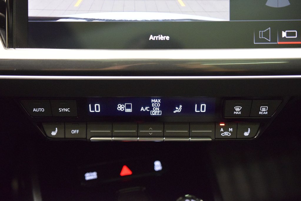 2024 Audi Q4 e-tron PREMIUM PACK+AWD+LED+TOIT in Laval, Quebec - 15 - w1024h768px
