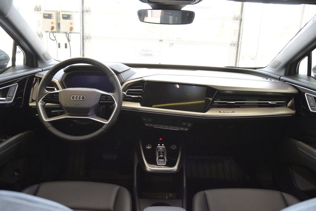 2025 Audi Q4 e-tron CUIR+TOIT PANO+THERMOPOMPE in Laval, Quebec - 20 - w1024h768px